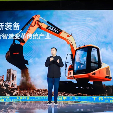 丁偉丨設(shè)計(jì)從服務(wù)型轉(zhuǎn)向驅(qū)動(dòng)型，助推制造業(yè)和互聯(lián)網(wǎng)商業(yè)